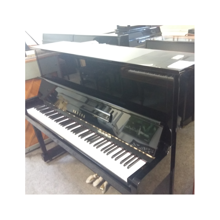 Yamaha U1