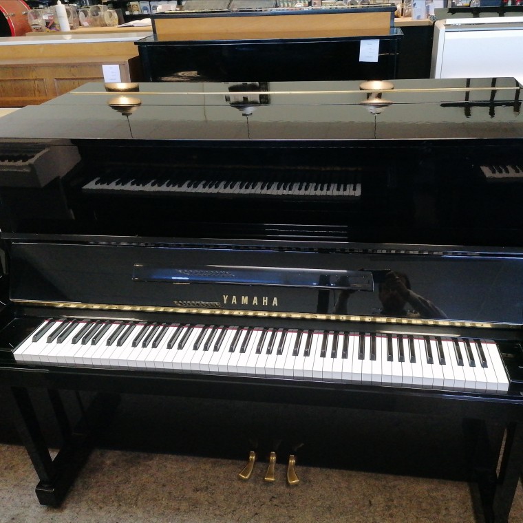 Yamaha U1 d'occasion